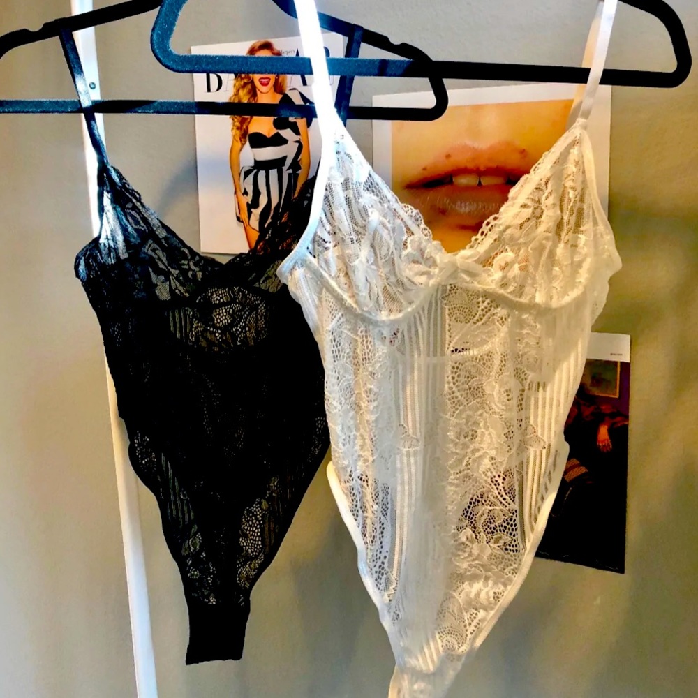 Lace body suit